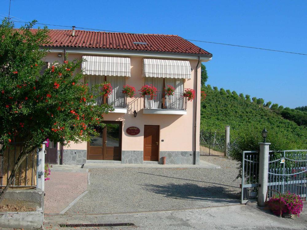 Hostal Ca Du Ruja Strevi Exterior foto